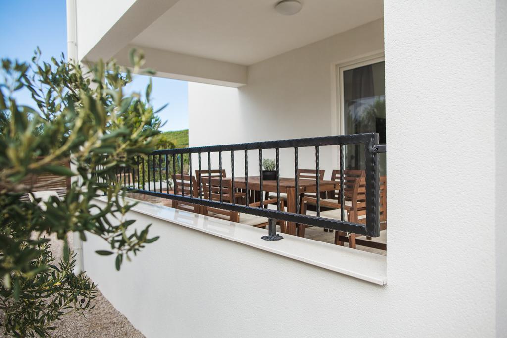 Olive Tree Apartments Vodice Exterior foto